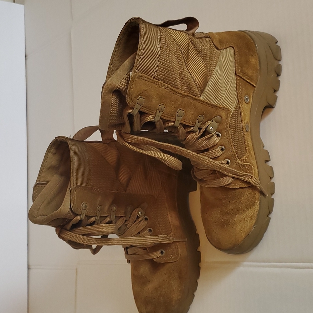 US MILITARY COMBAT BOOTS T8 BIFIDA SIZE 6 M